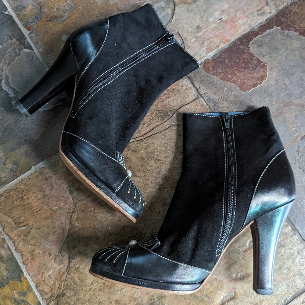 MARC JACOBS black suede stitched booties boots 8.5 9 - Picture 5 of 11